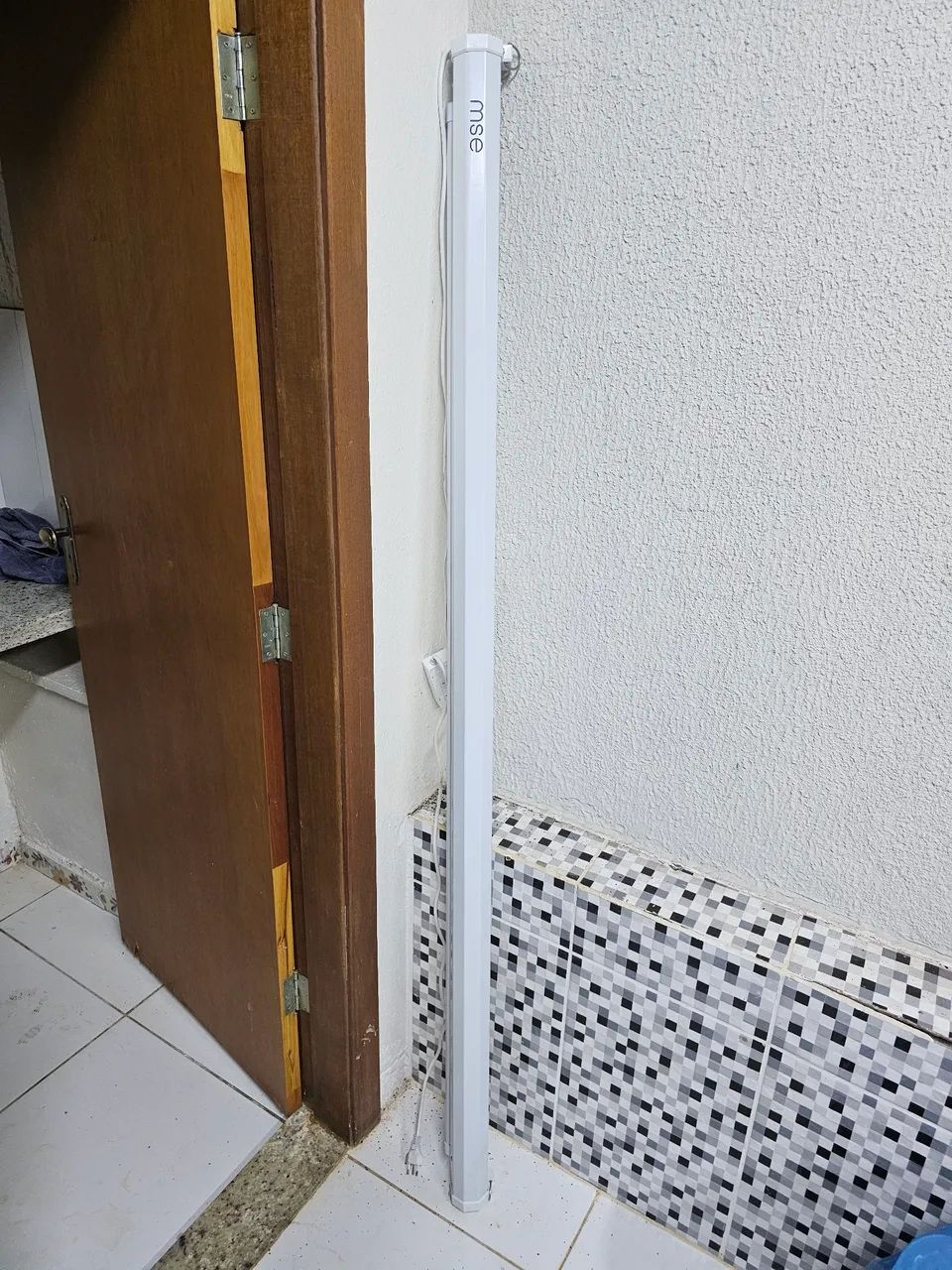 Tela Projeção Elétrica 84 Polegadas Para Escola 220v - Foto 3