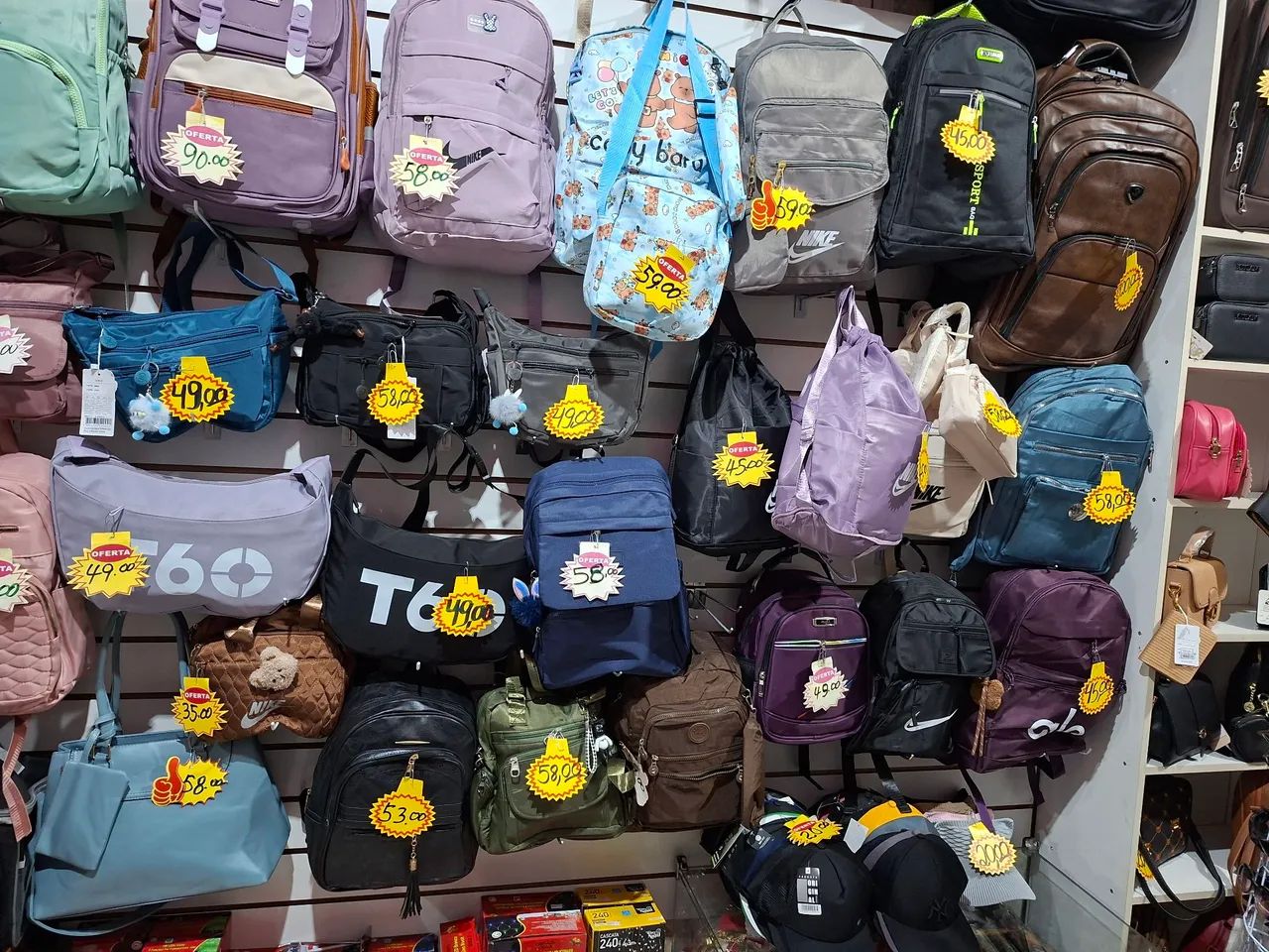 Mochilas e bolsas femininas  - Foto 3