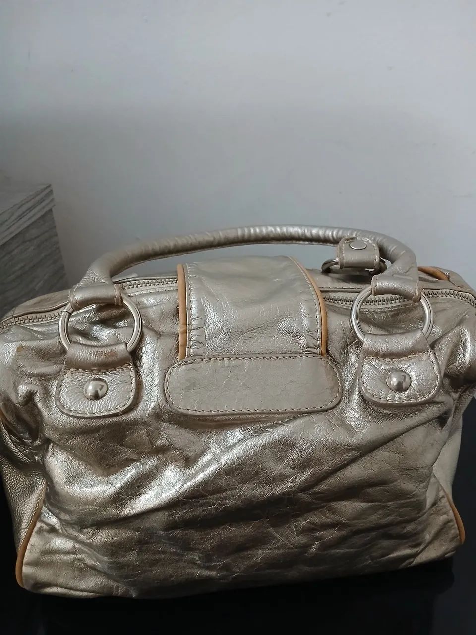 BOLSA DOURADA MARCA SOLIER COURO LEGÍTIMO  - Foto 2