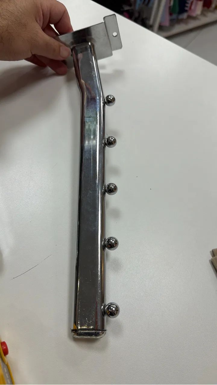 Arara de parede Frontal 30 cm cromada RT - Foto 3