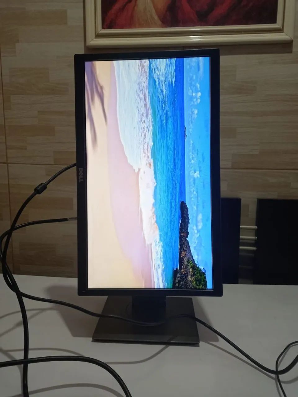 Lindo monitor dell 19 polegadas led entradas vga e display port giratório usado!!! - Foto 2