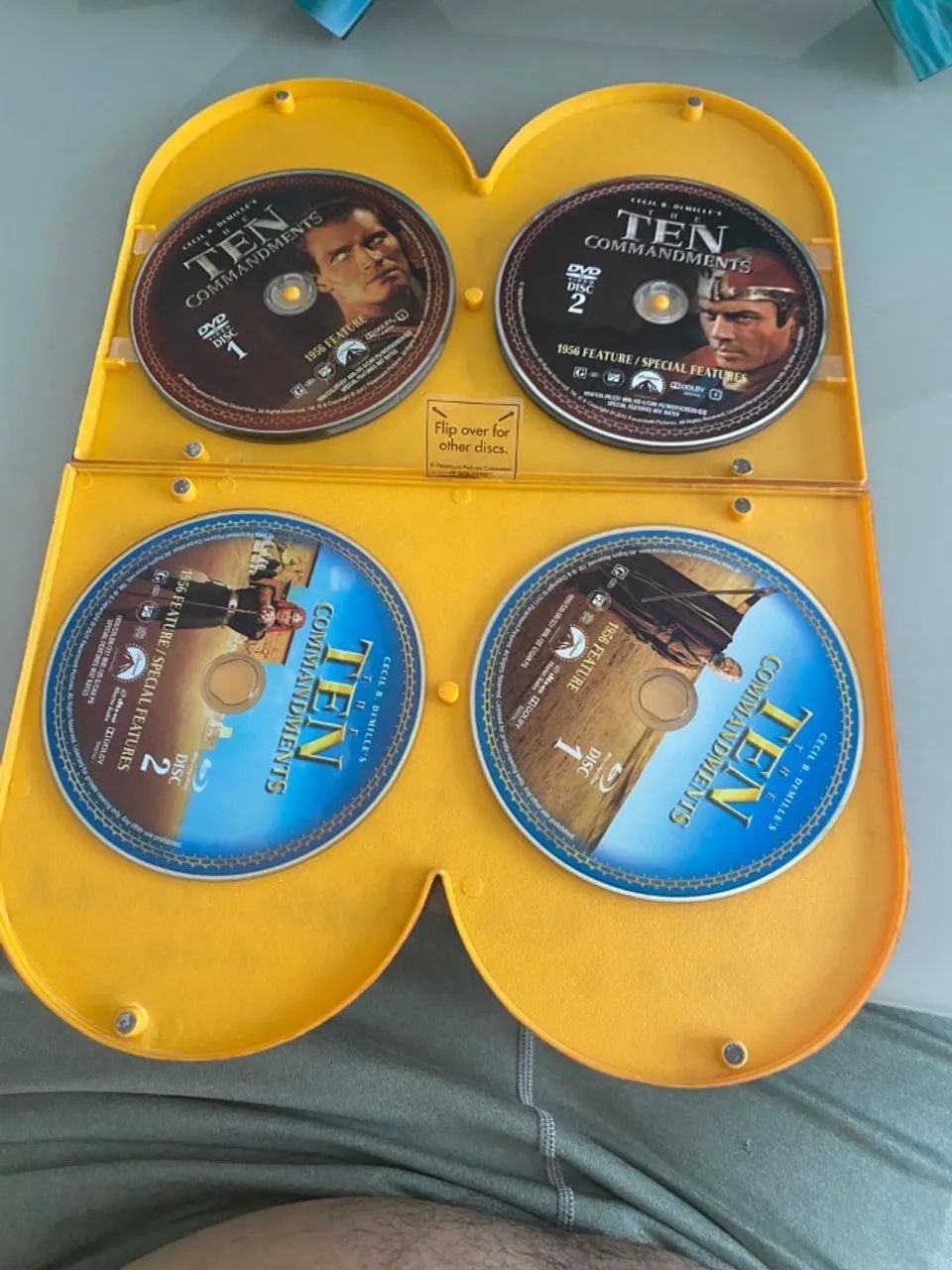 Blu-ray + Dvd - Os Dez Mandamentos Ed Gift Set - CDs, DVDs etc