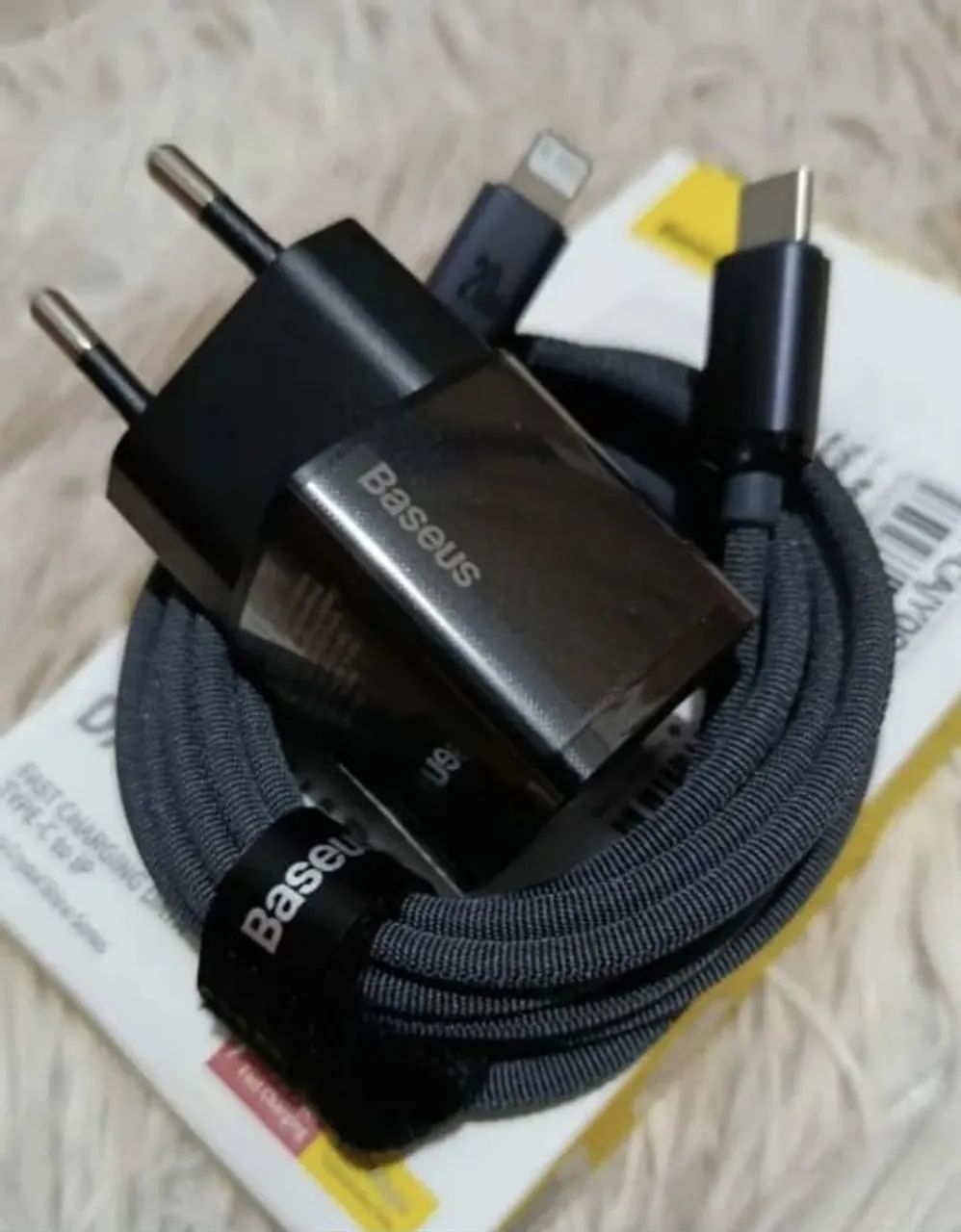 Carregador de iPhone Original Turbo Baseus 20W + Cabo 