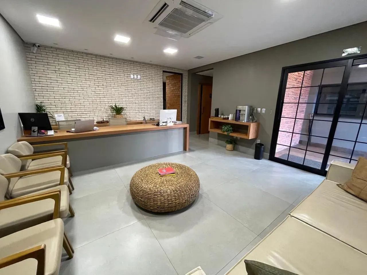 Salas comerciais disponíveis para locação