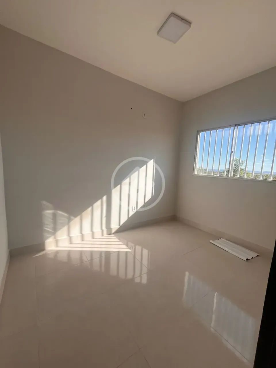 APARTAMENTO COM 2/4 NO RESIDENCIAL LAGO SUL II codigo: 334861 - Foto 2