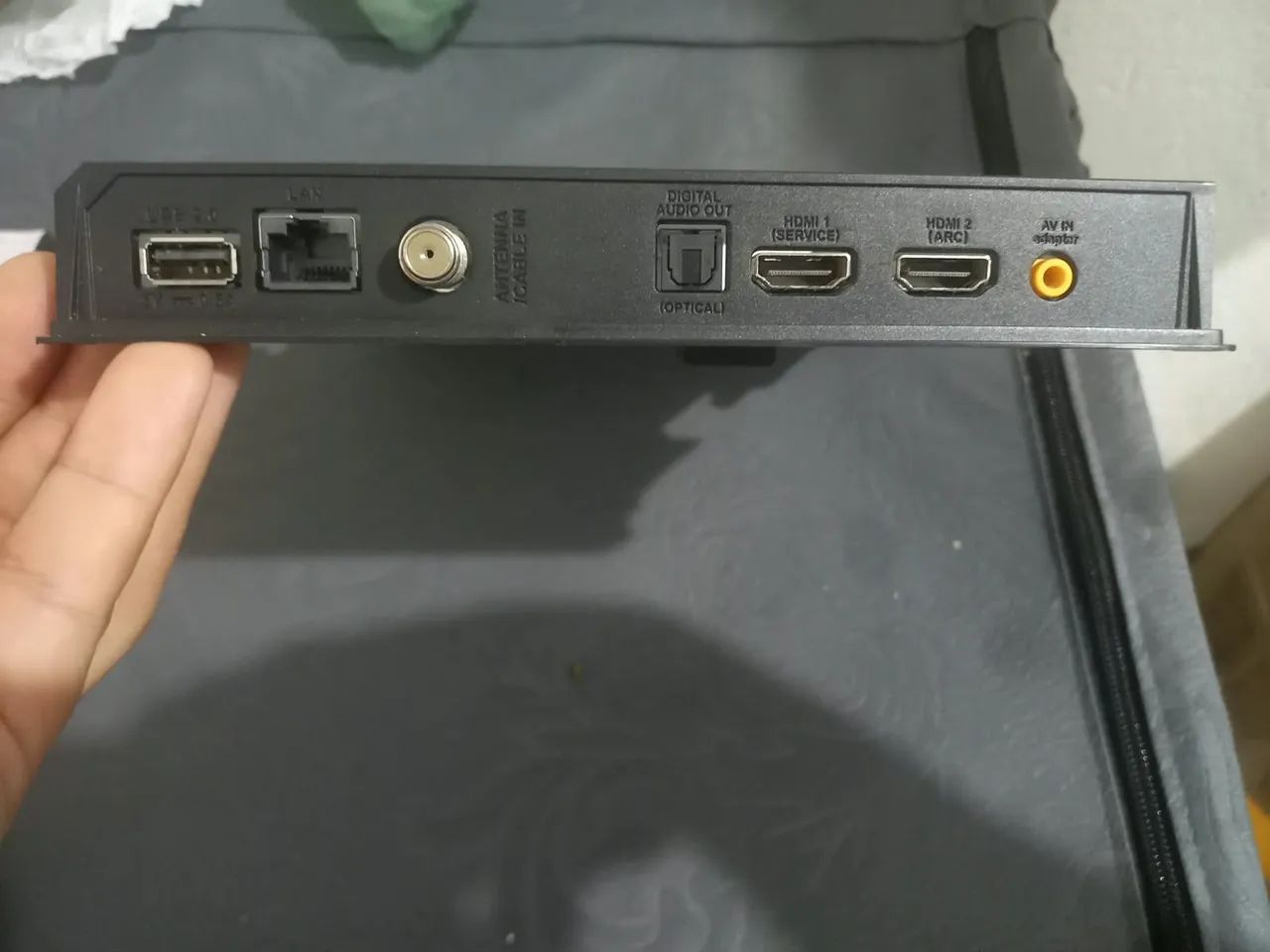 Vende-se placa e LED da tv TCL 43S5k - Foto 3
