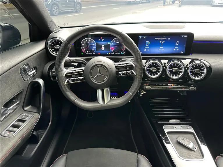 Mercedes-Benz Classe A AMG Line 1.3 TB Aut. (Híbrido), foto 12 de 13
