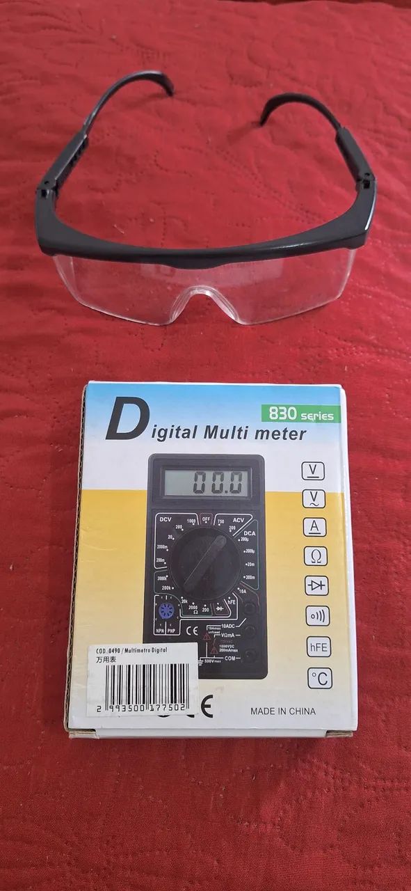 Multímetro Digital + Óculos de proteção 