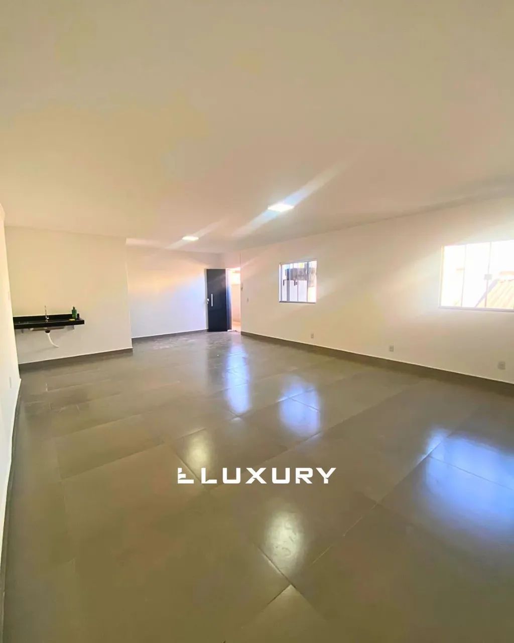 Sala comercial para locação na Avenida Central  Uirapuru - Foto 5