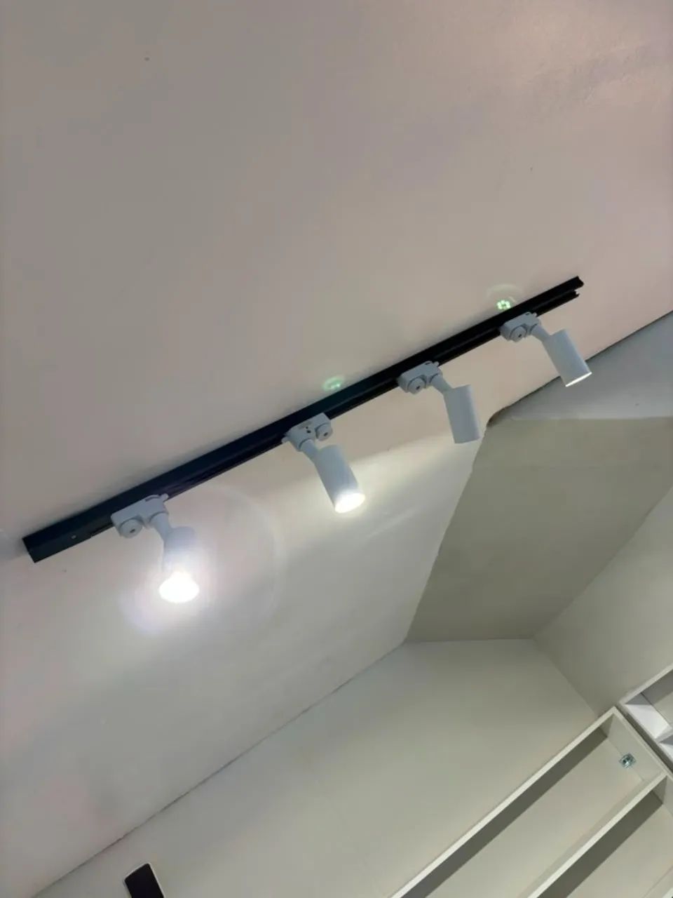 SPOT PARA TRILHO - Foto 2