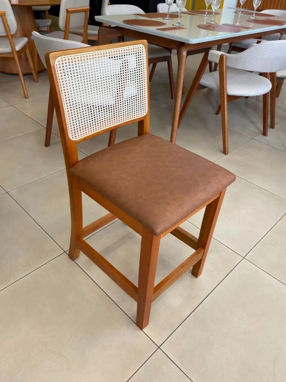 Banqueta Media Rubi   