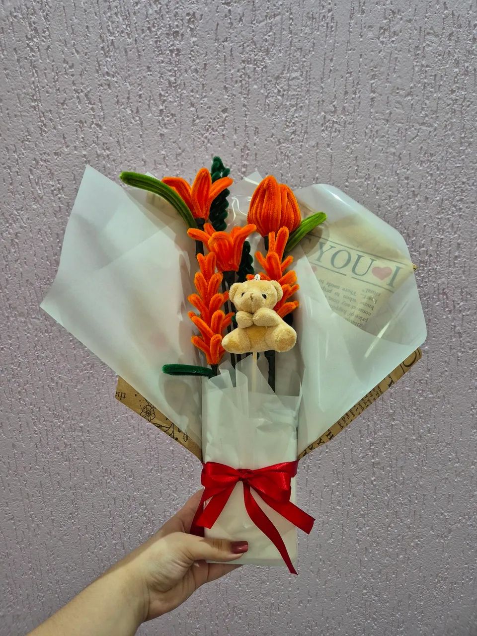 Buquê flores variadas laranja- haste de chenille  - Foto 2