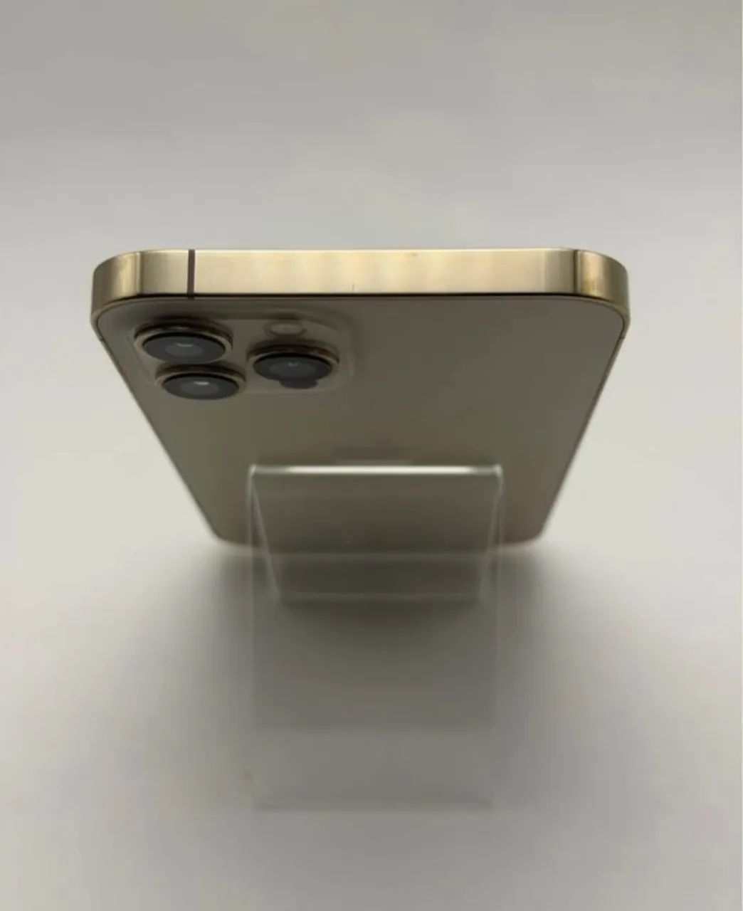 Iphone 12 pro max dourado  - Foto 4