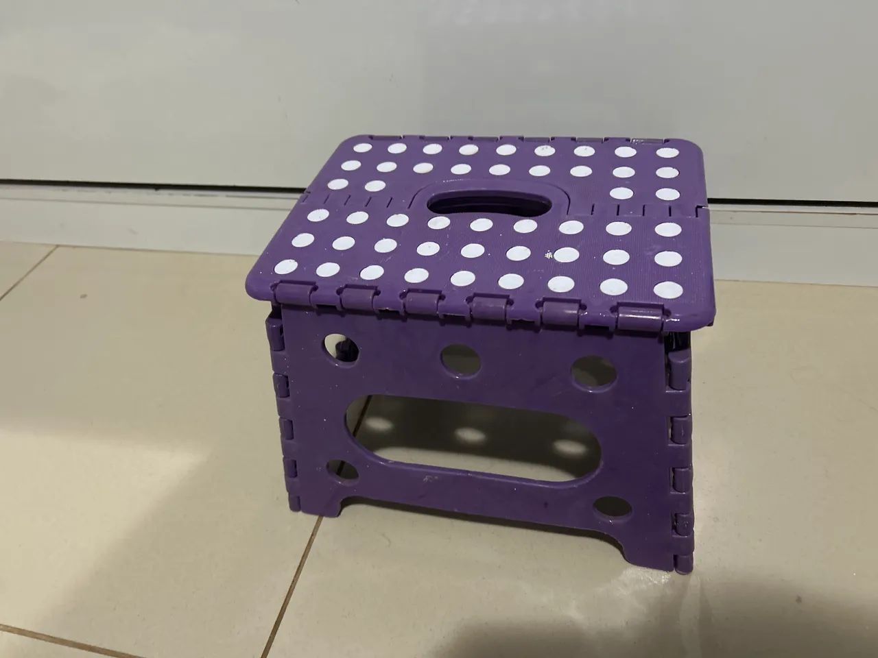 Banco portátil roxo