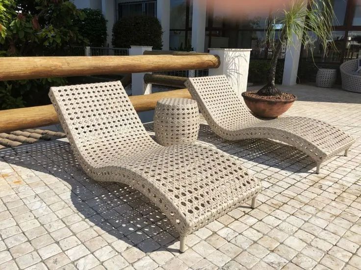Conjunto de espreguiçadeiras para área externa e decoração 