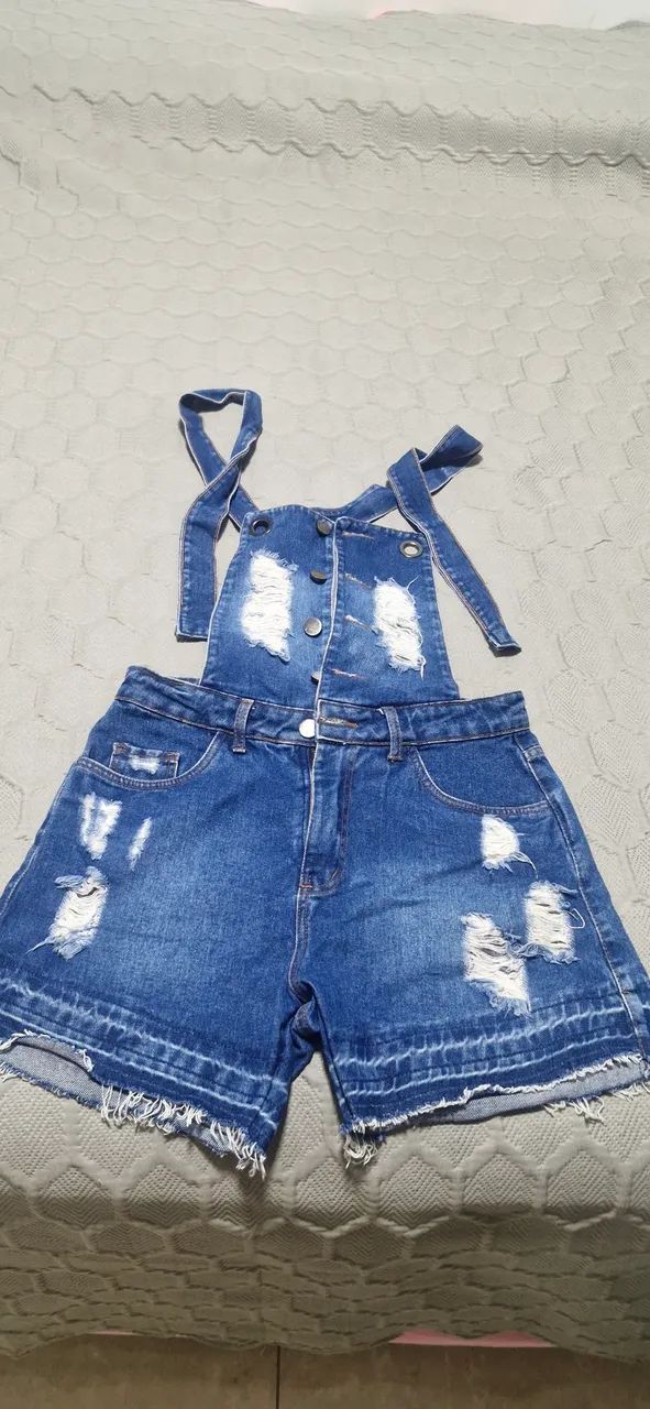 Jardineira Jeans tamanho 40