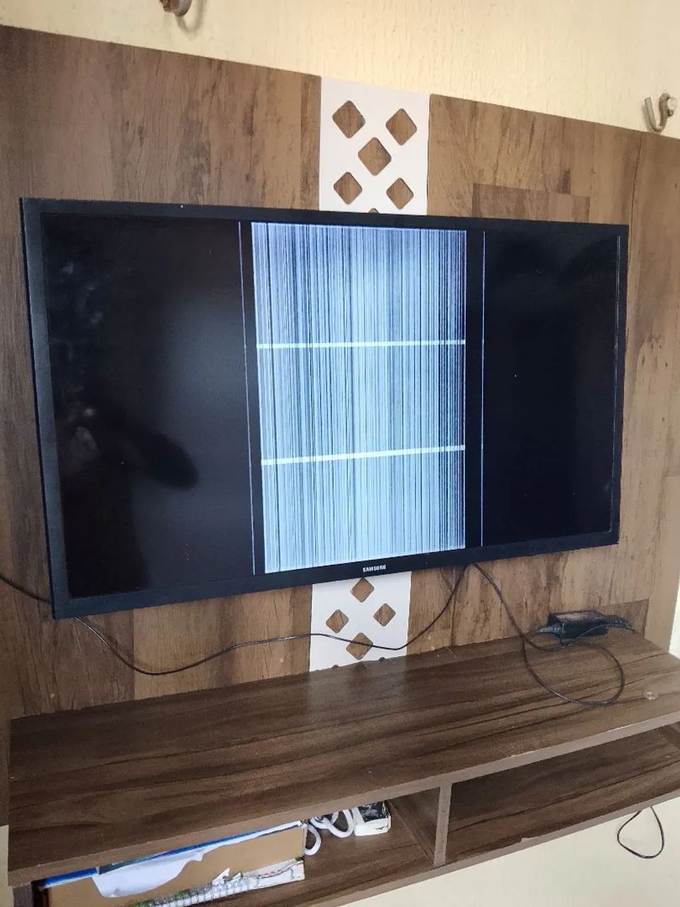 TV Samsung 32 polegadas com defeito 