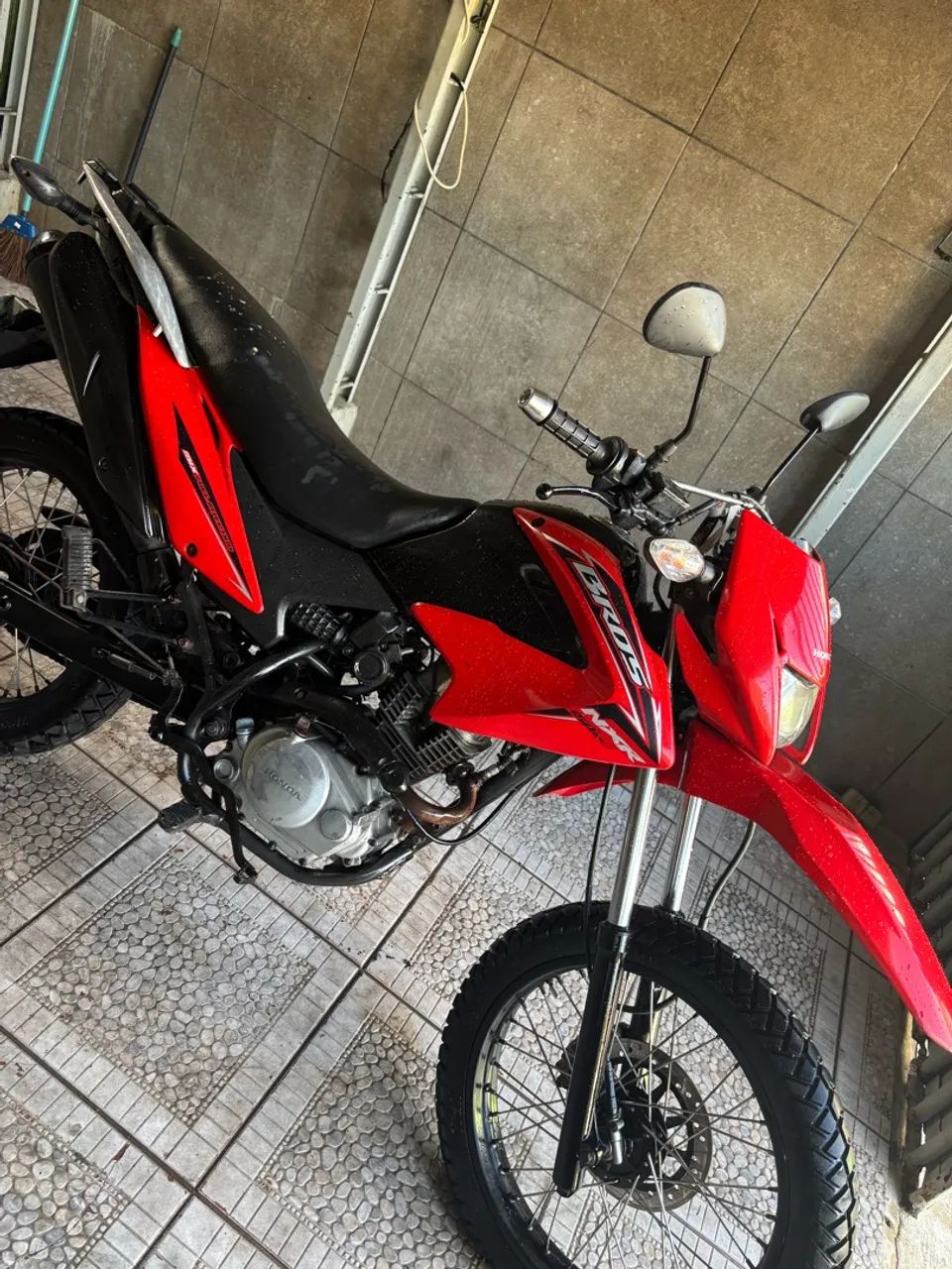 Bros 150 