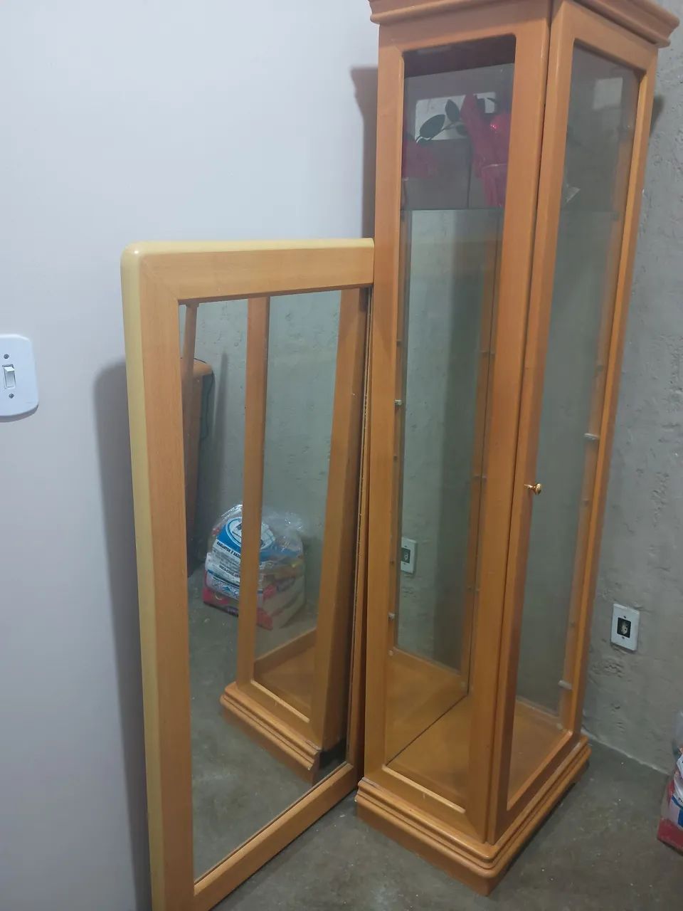 Mesa de 4 cadeiras espelho e cristaleira  - Foto 5