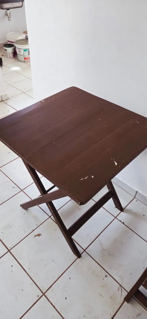 Mesa e cadeira de madeira  - Foto 3