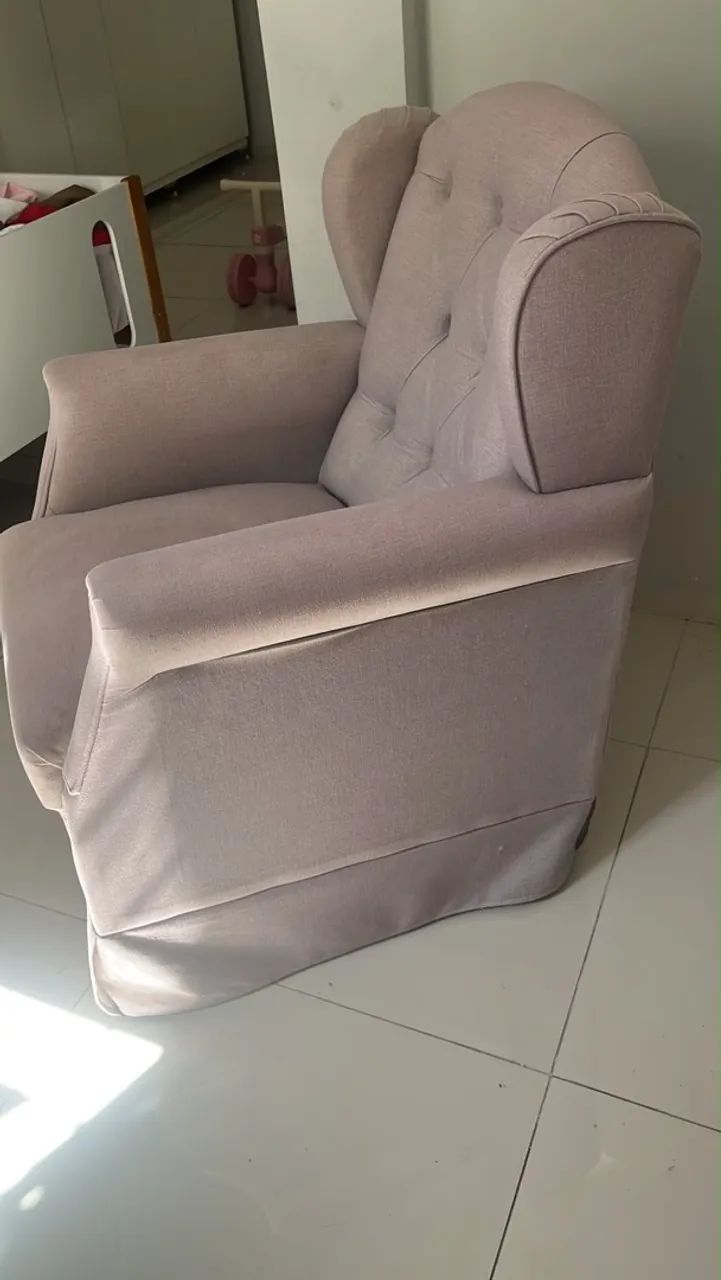 VENDO CADEIRA DE AMAMENTAÇÃO  - Foto 2