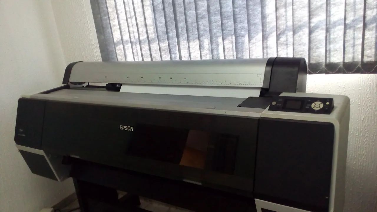 Plotter Epson 9700 - para retirada de peça  - Foto 2