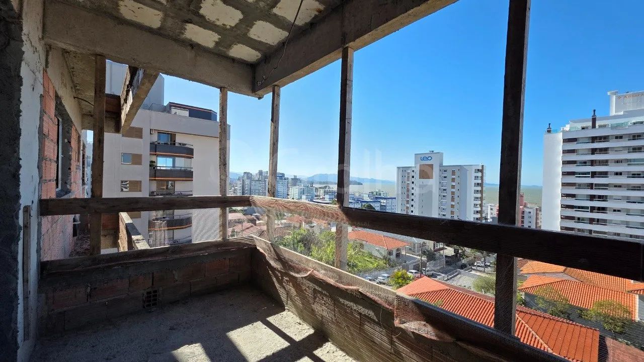 Apartamento de 123 m² com 3 quartos sendo 1 suíte em Barreiros