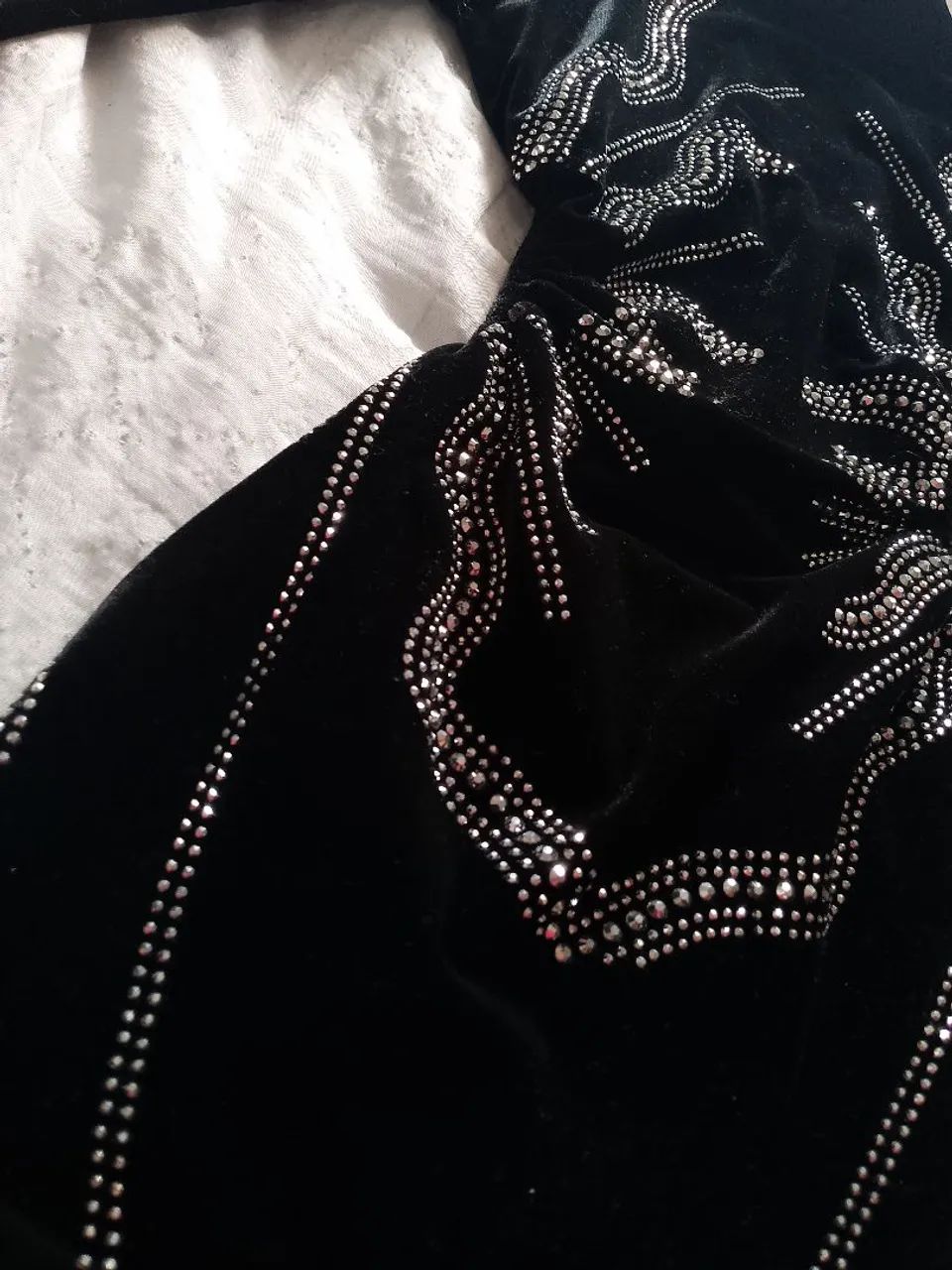 Vestido de veludo com manga - Foto 3