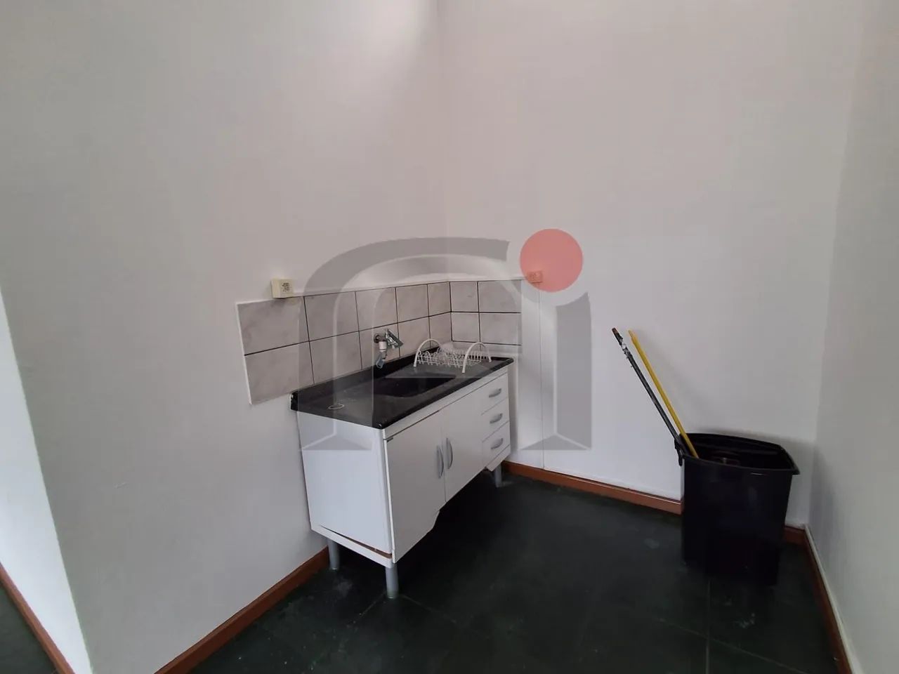 SALA NA REGIÃO CENTRAL DE INDAIATUBA EM ÓTIMA LOCALIZAÇÃO - Foto 3