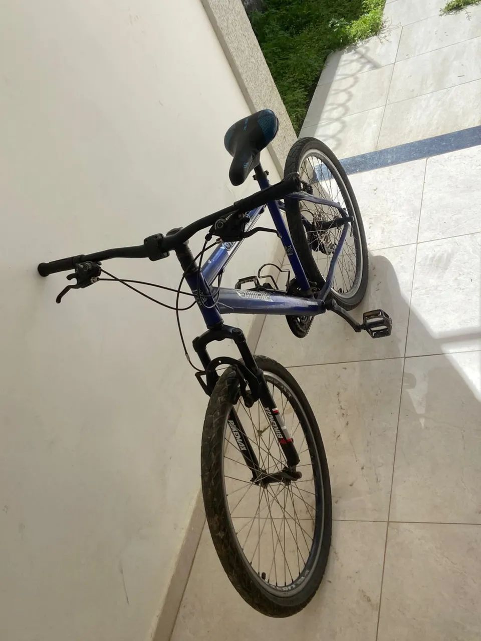 Bicicleta azul, perfeito estado 