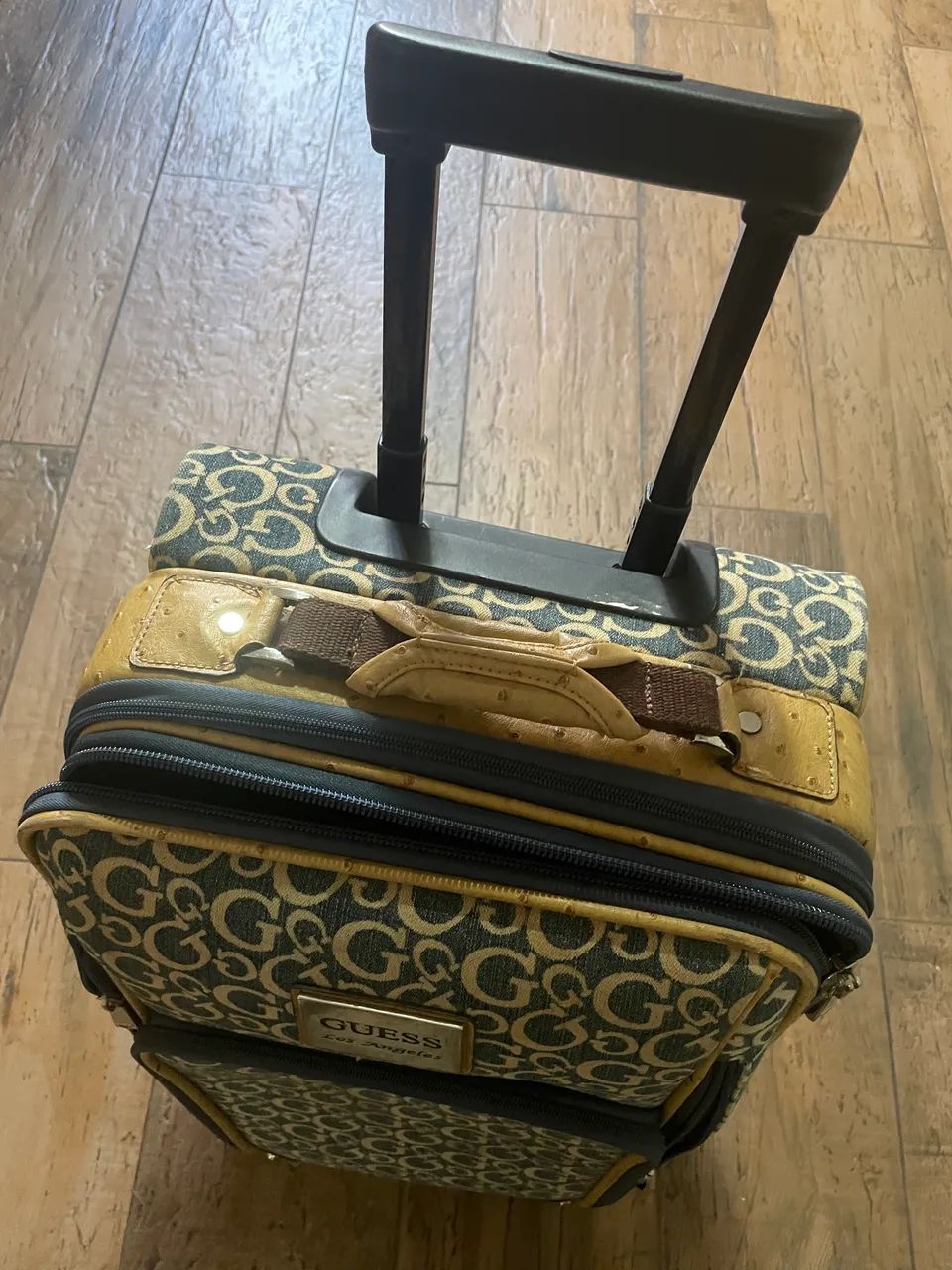 Kit de bolsa e mala de viagem guess - Foto 5