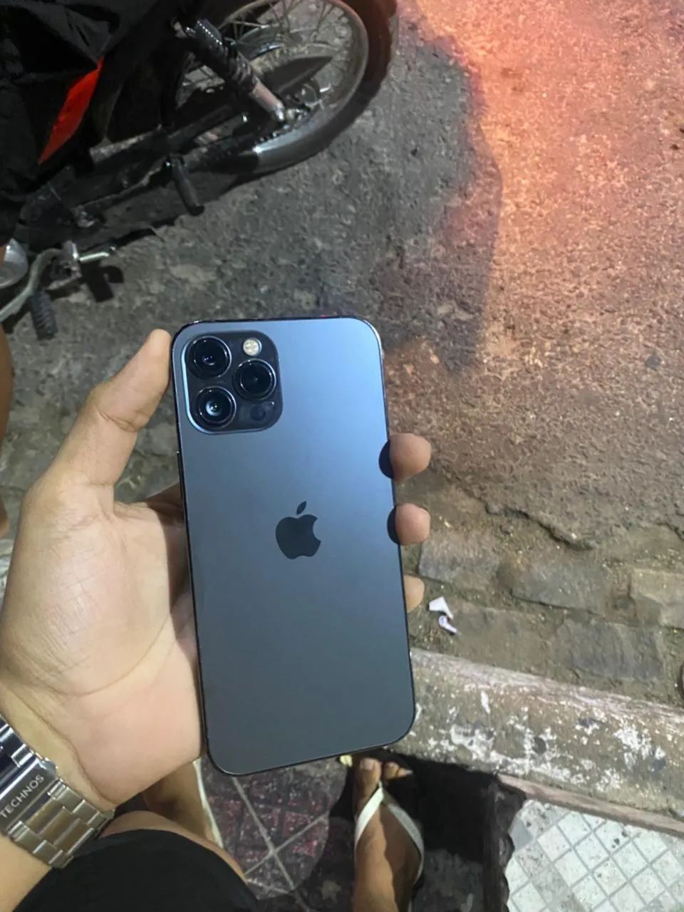 iPhone 12 Pro Max todo original 