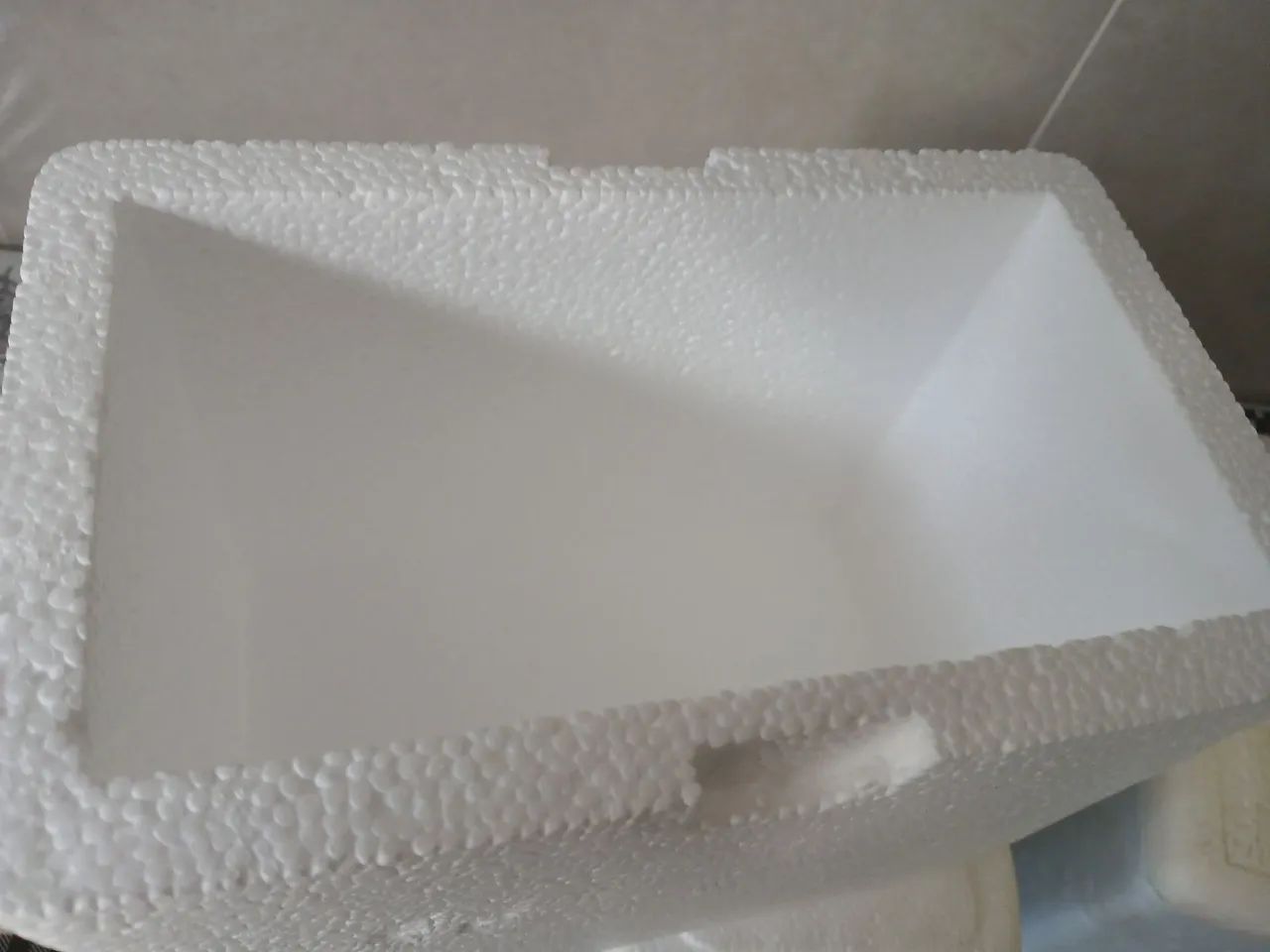 Kit com 3 de caixas de isopor de 3 litros - Foto 2