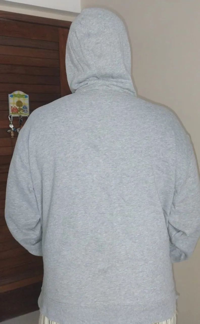moletom gap cinza com capuz - Foto 2