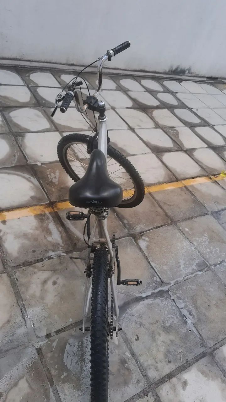 Bicicleta aro 26 alumínio  - Foto 4