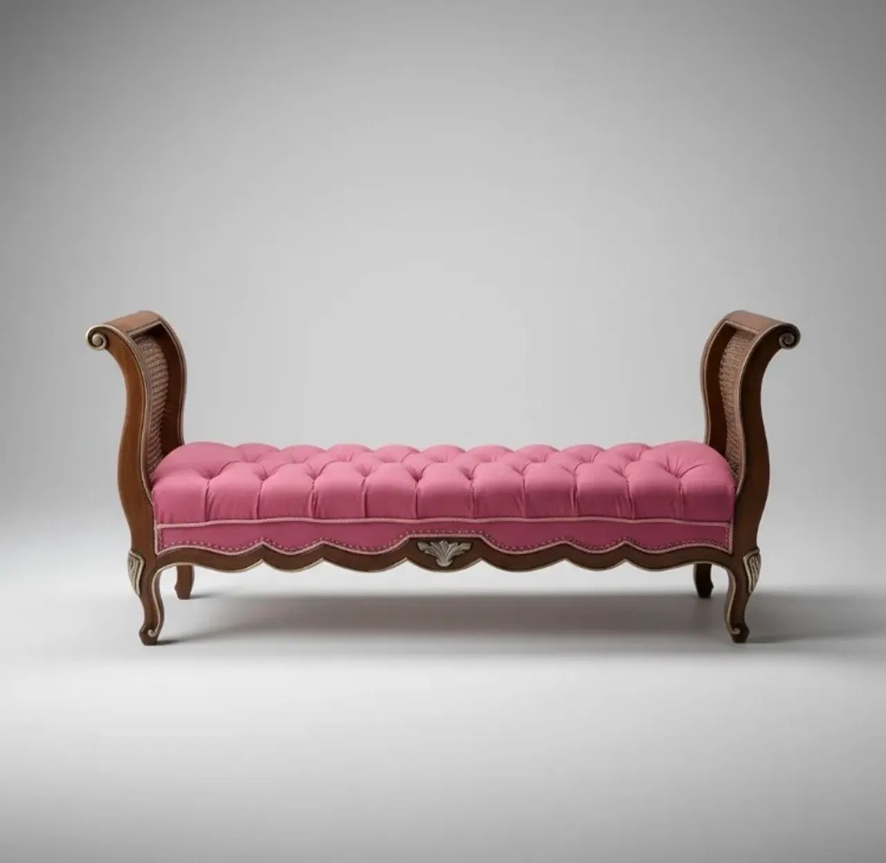 Namoradeira/ Recamier de Madeira Rosa detalhes Dourados 