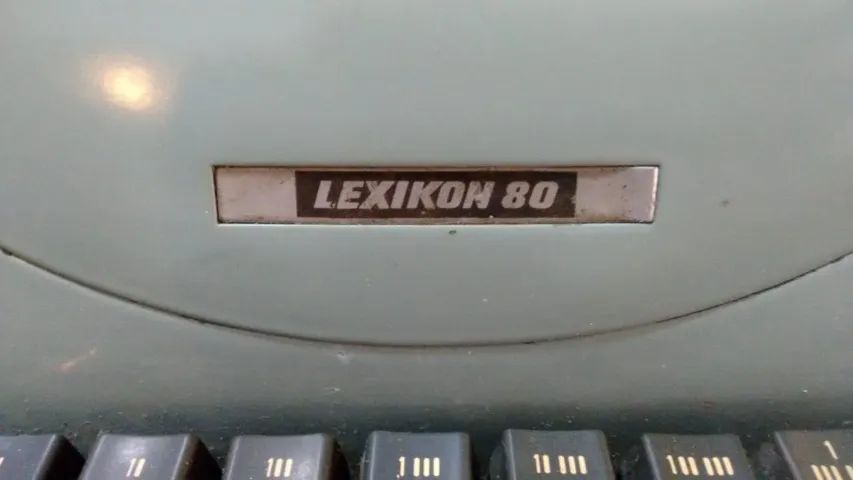 Máquina de escrever Olivetti - Foto 3