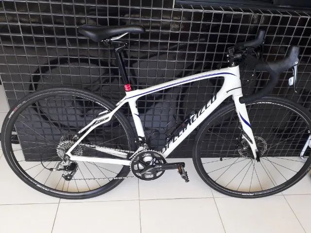 Bike Specialized em carbono - Foto 3