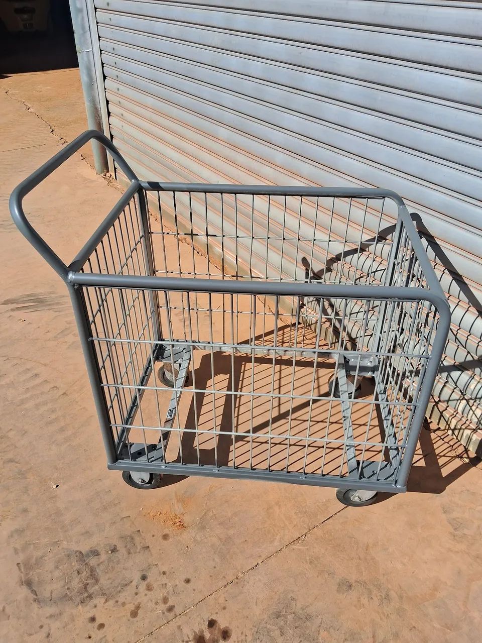 Carrinho de serviço 