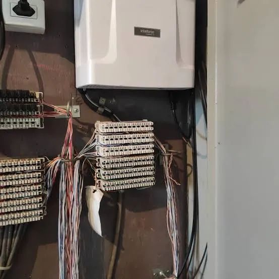 Manutenção e instalação de interfones e centrais. - Foto 4
