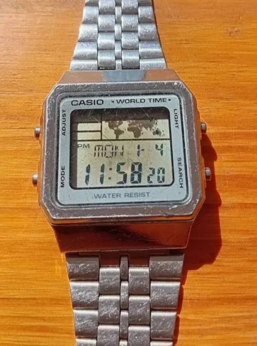 Relógio casio Word time hora mundi 