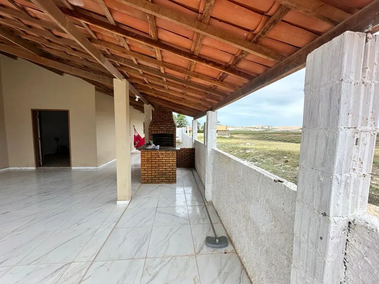 Casa Plana com Piscina 70 metros da Praia 100% Documentada - Foto 3