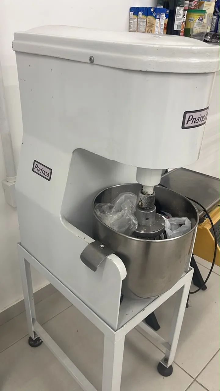 Batedeira planetária industrial marca PRÁTICA  - Foto 2