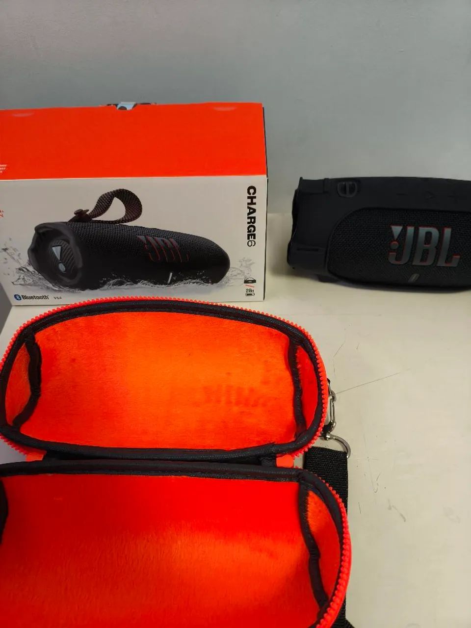 Caixa de som JBL charge 6 