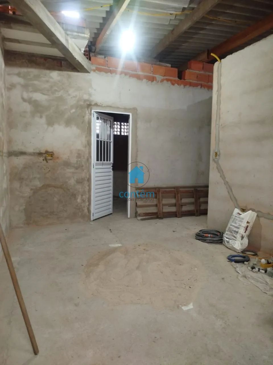 Casa à venda em Osasco, I.A.P.I., com 5 quartos, com 210 m² - Foto 2