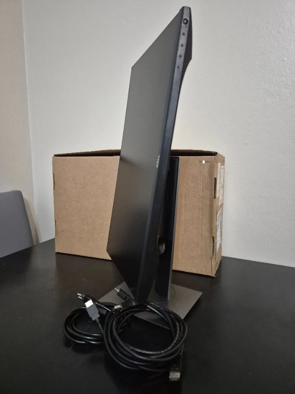 Monitor Profissional Dell P2419H 24 polegadas Full HD IPS 