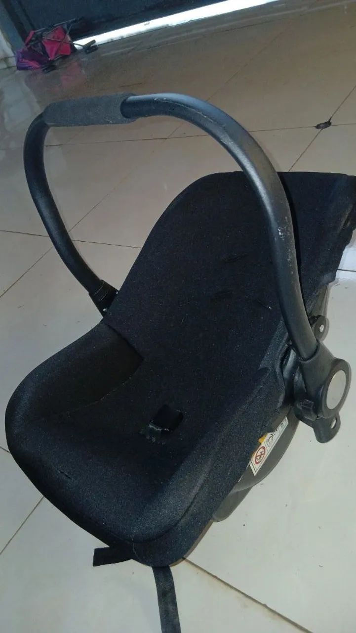 Carrinho de bebê europeu e bebê conforto - Foto 3
