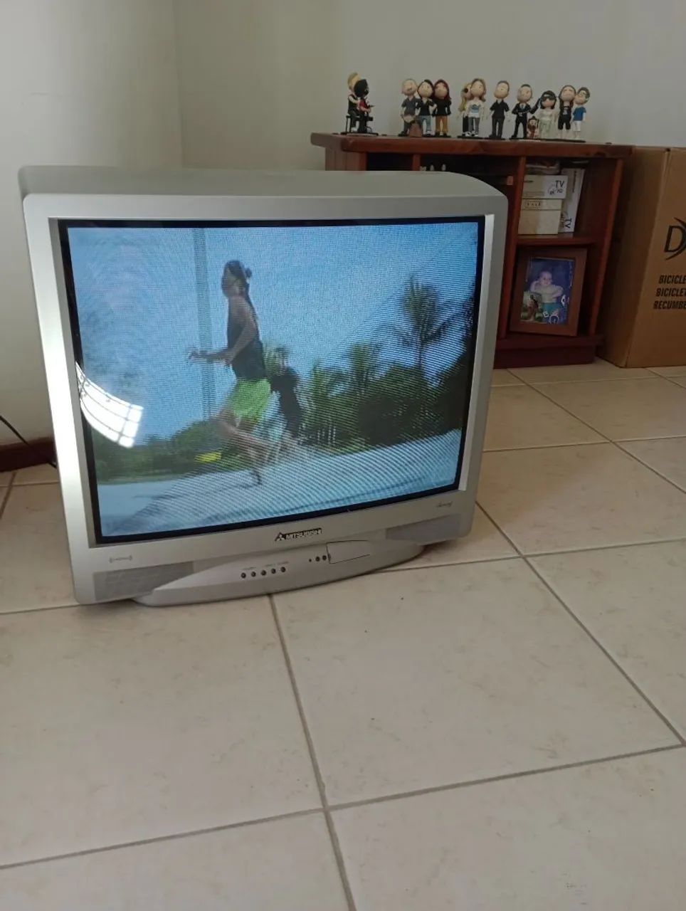 Tv Mitsubishi Diamond Series 28 polegadas. Funcionando. - Foto 4