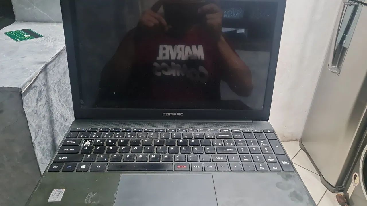 Notebook Compaq CQ29 (avariado)