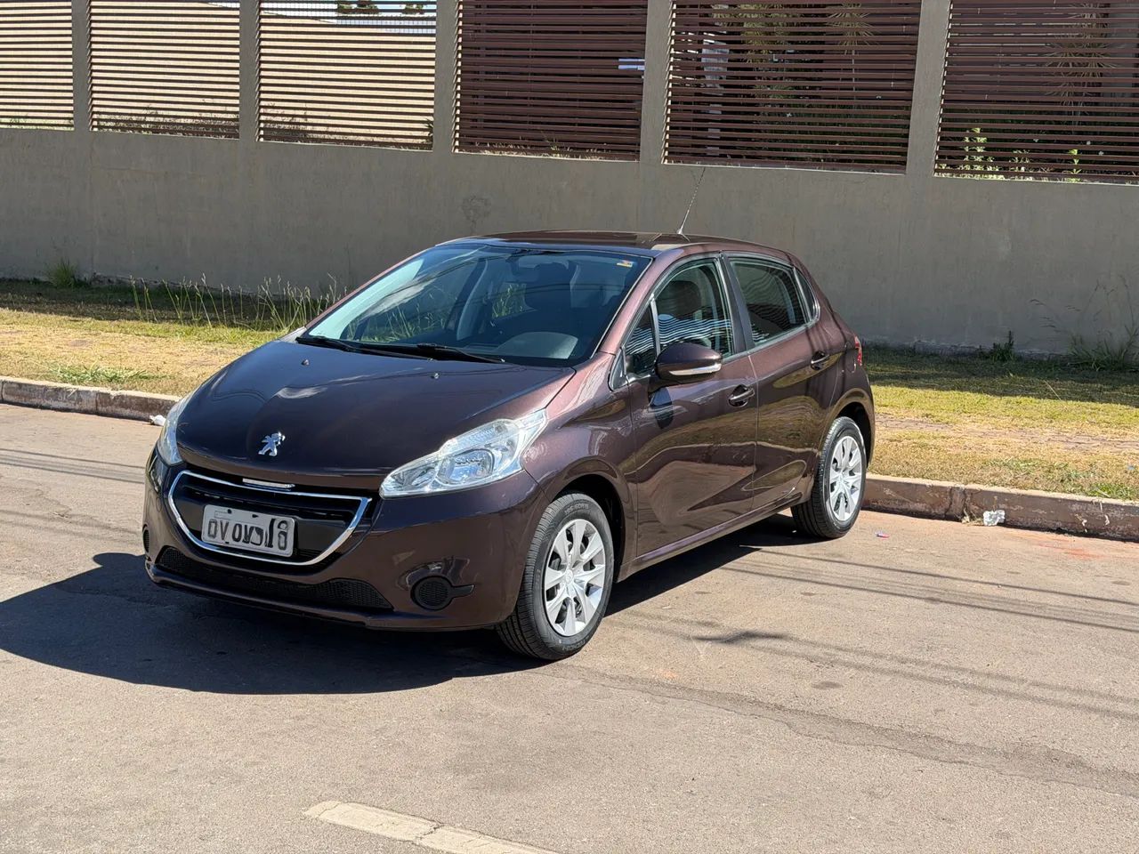 Peugeot 208 2015